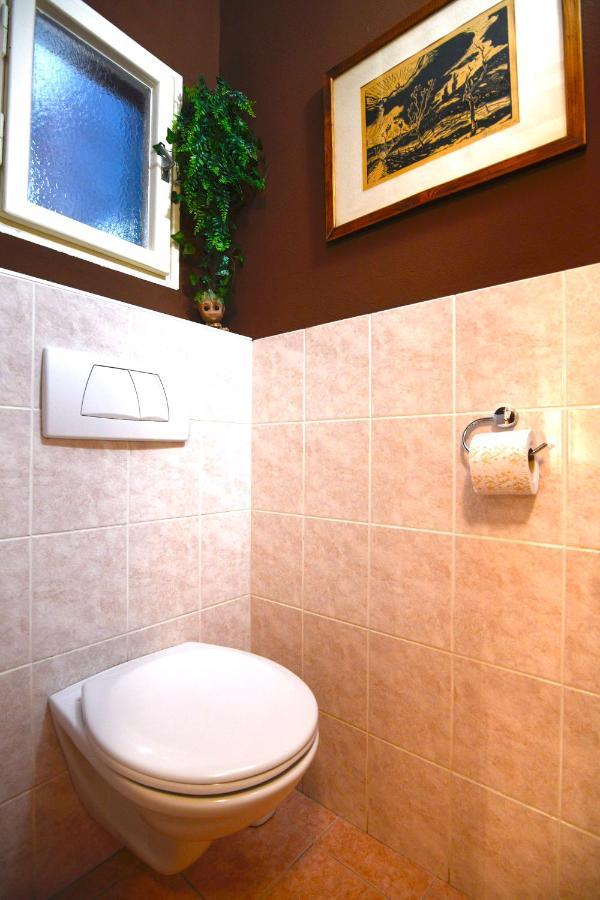 Waterfront River Side Roof Top Apartment - Terrace With City View Praha Bagian luar foto