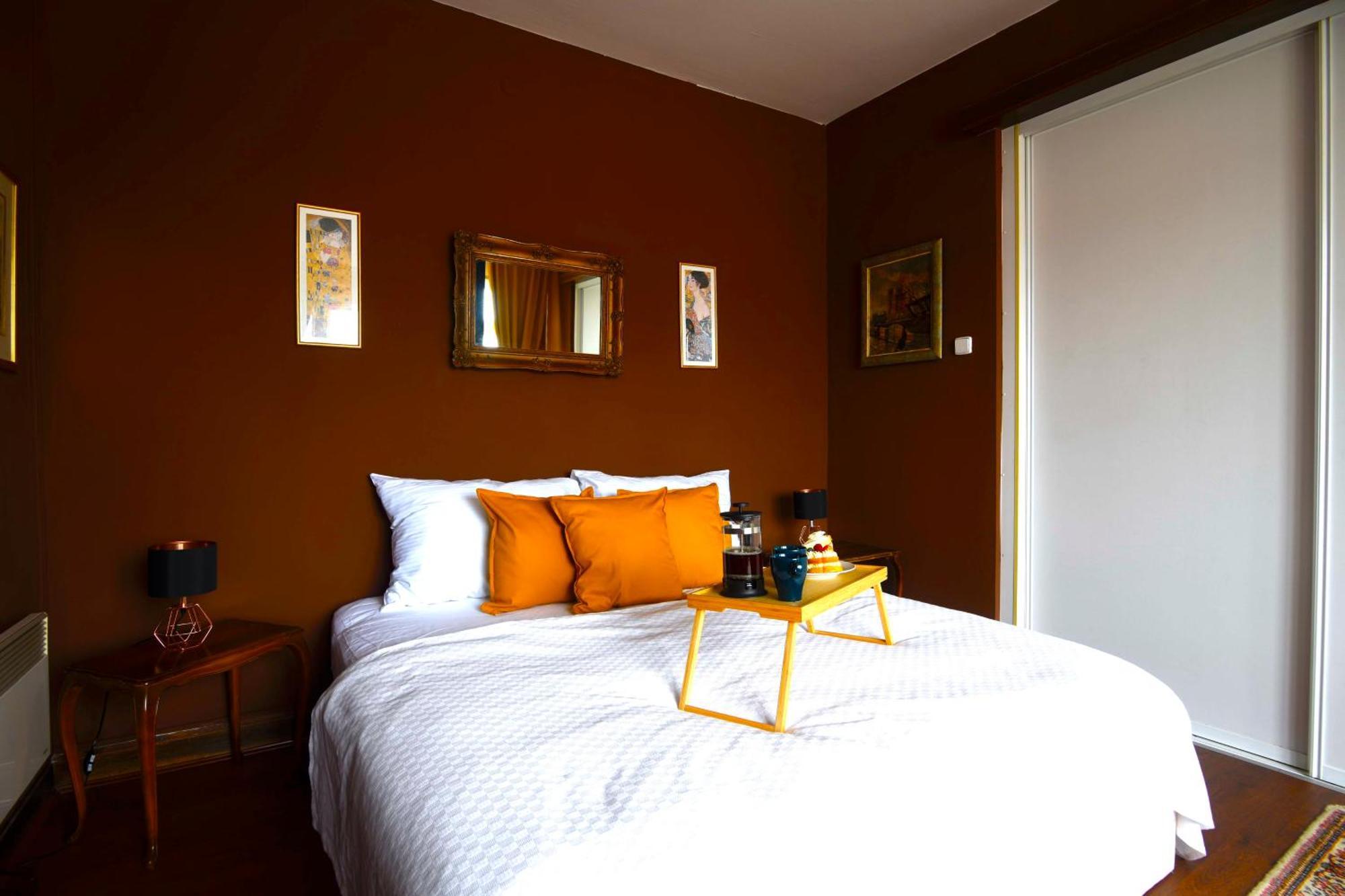 Waterfront River Side Roof Top Apartment - Terrace With City View Praha Bagian luar foto